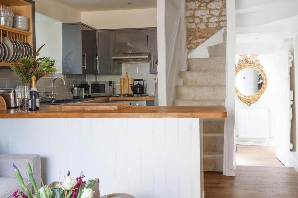 Stylish Painswick Getaway Vila Exterior foto