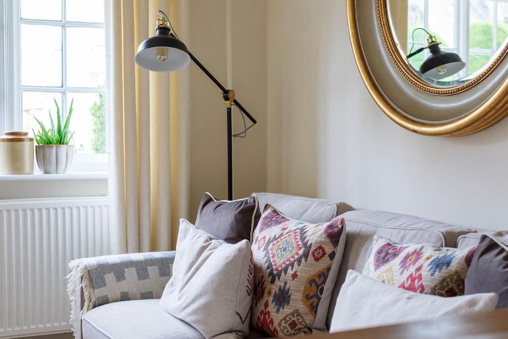 Stylish Painswick Getaway Vila Exterior foto